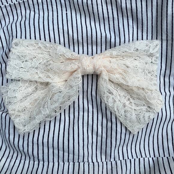 Cream lace bow, cottagecore coquette lolita girly hair clip barrette ribbon - Picture 1 of 6